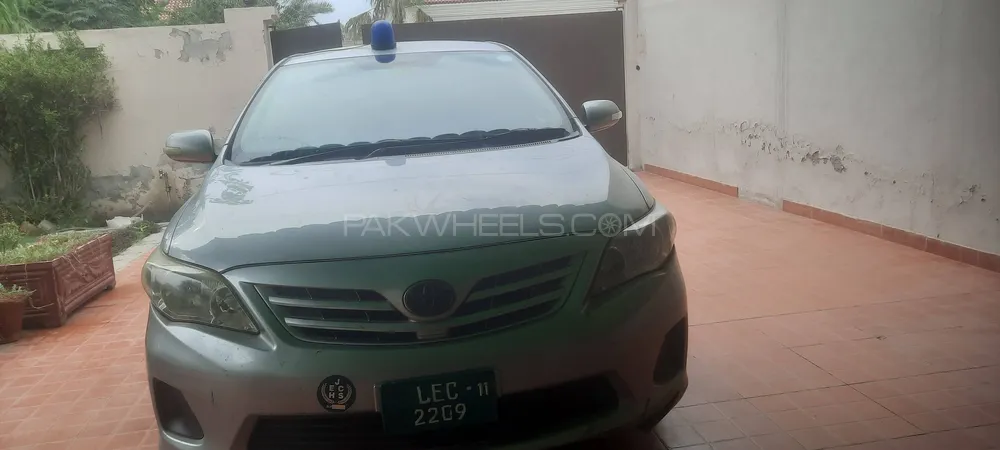 Toyota Corolla 2013 for Sale in Faisalabad Image-1