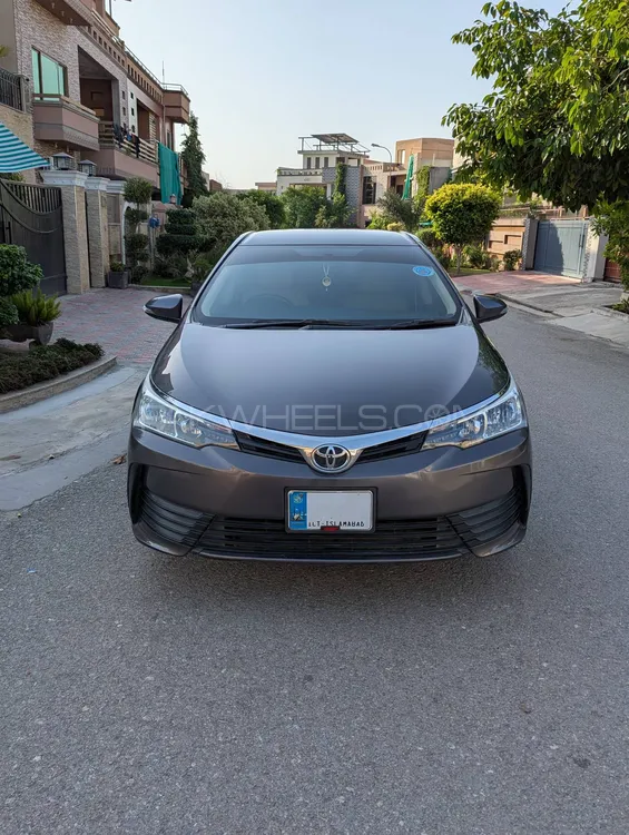 Toyota Corolla 2018 for Sale in Islamabad Image-1