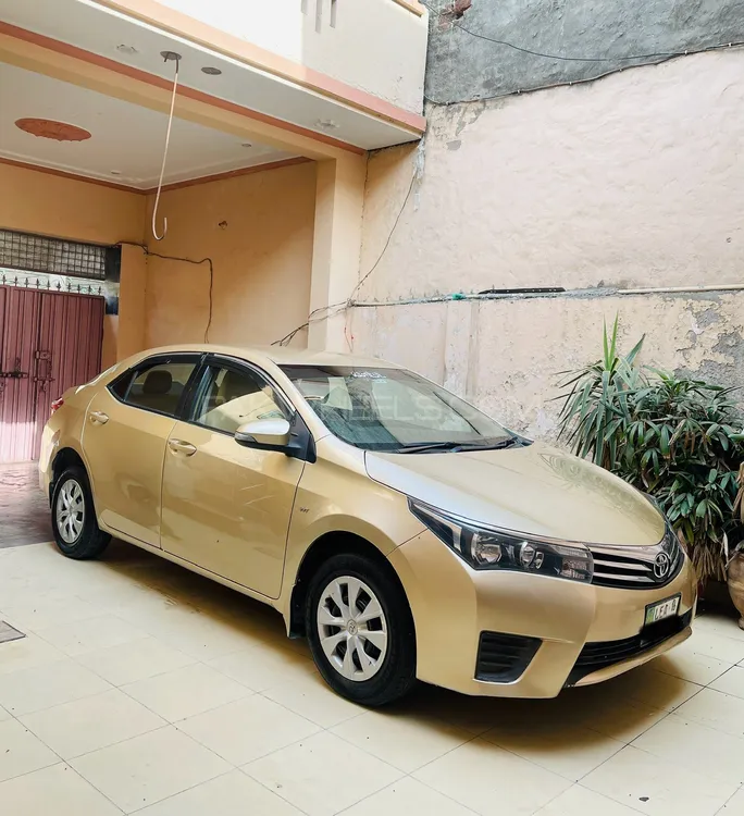 Toyota Corolla 2016 for Sale in Lahore Image-1