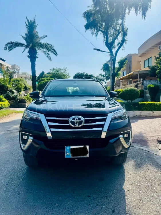 Toyota Fortuner 2018 for Sale in Islamabad Image-1
