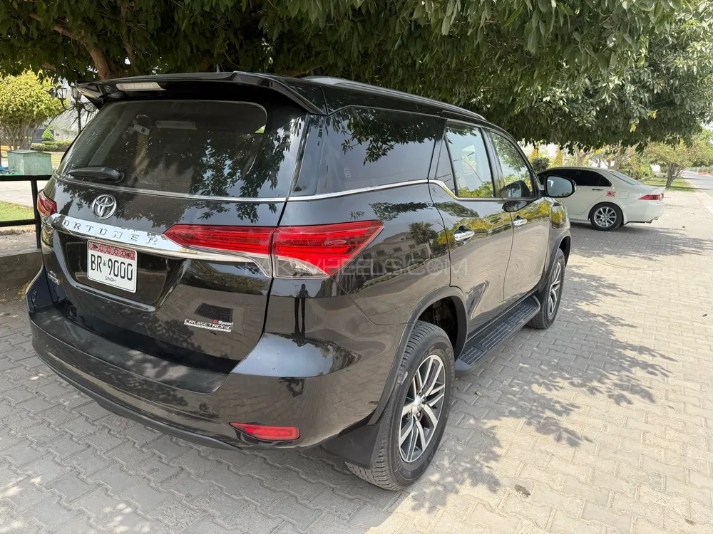 Toyota Fortuner 2018 for Sale in Jhang Image-1