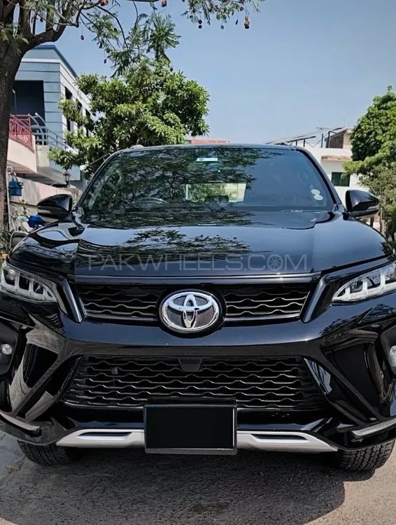 Toyota Fortuner 2022 for Sale in Islamabad Image-1