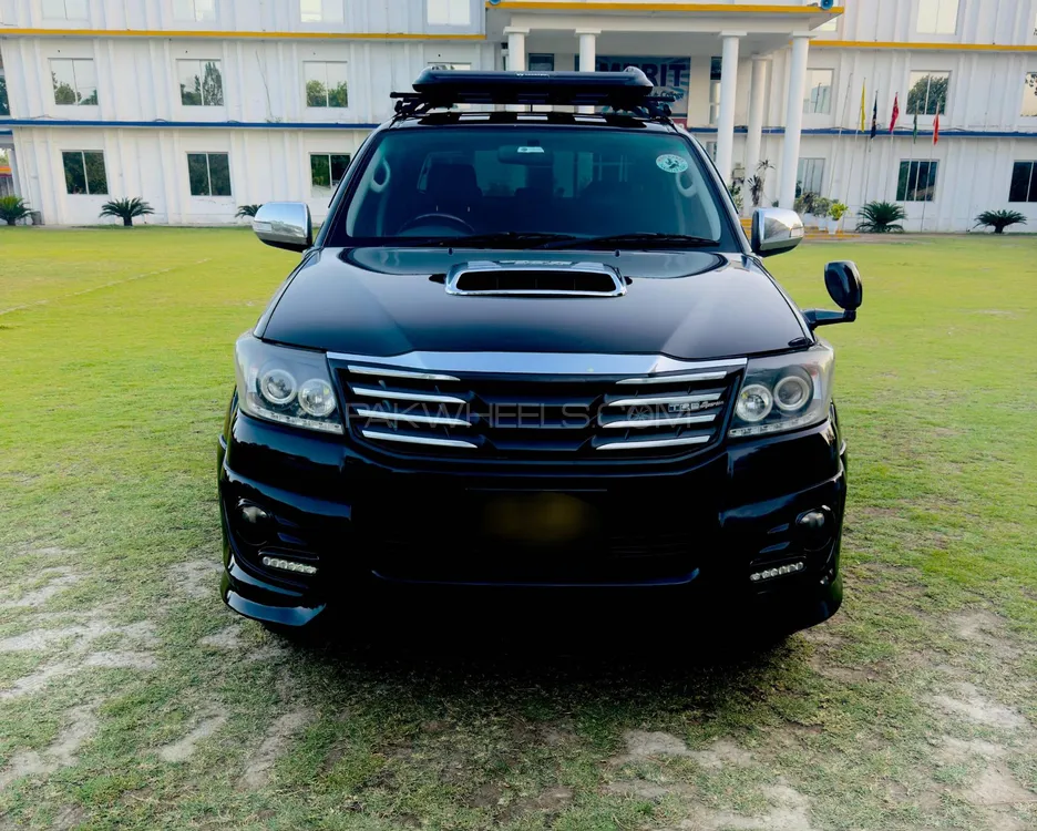 Toyota Hilux 2014 for Sale in Islamabad Image-1
