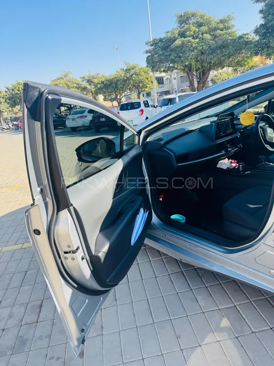 Toyota Prius 2023 for Sale in Islamabad Toyota Prius 2023 for Sale in Islamabad Image-5