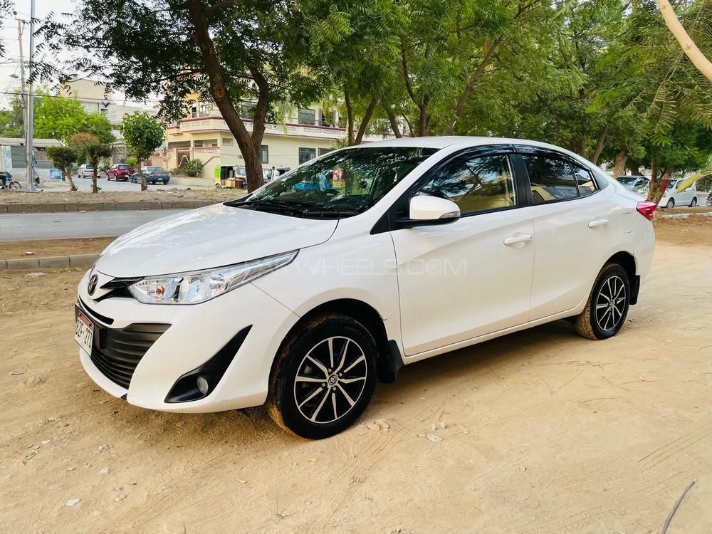 Toyota Yaris Sedan 2023 for Sale in Karachi Image-1