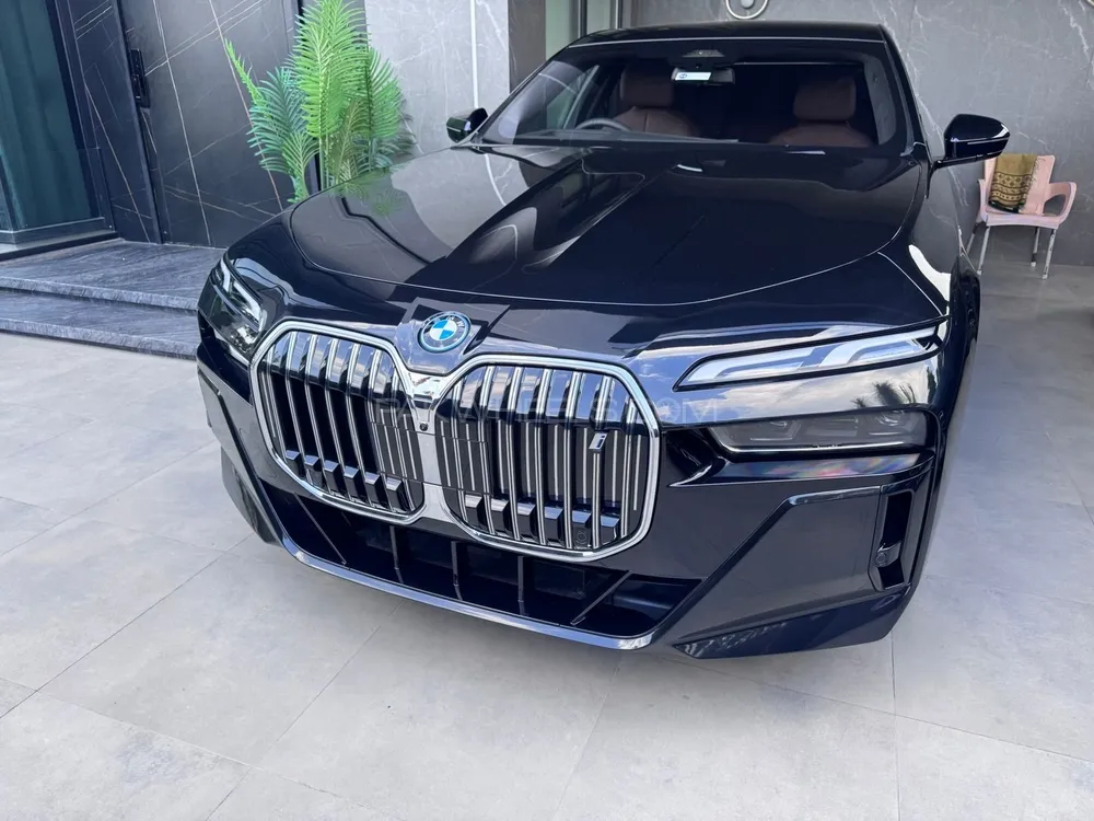 بی ایم ڈبلیو 7 سیریز 2024 for Sale in لاہور Image-1