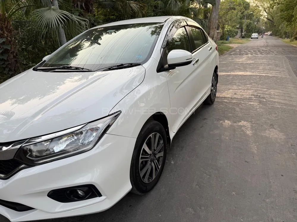 Honda City 2021 for Sale in Lahore Image-1