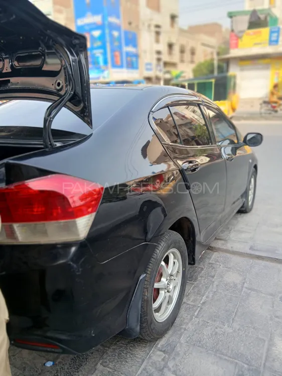 Honda City 2010 for Sale in Faisalabad Image-1