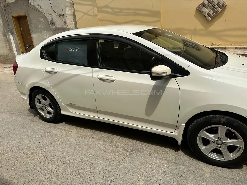Honda City 2016 for Sale in Mian Channu Image-1
