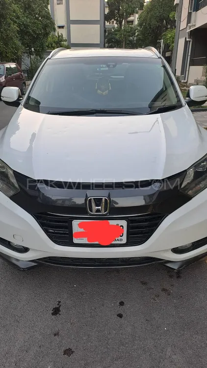 Honda Vezel 2015 for Sale in Rawalpindi Image-1