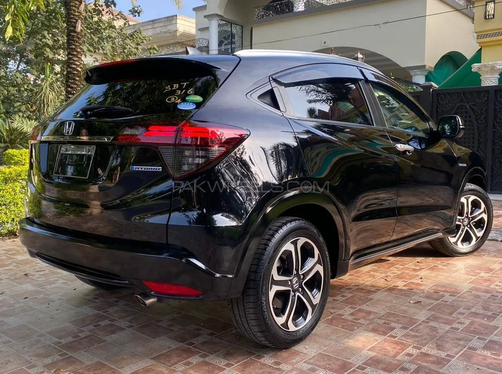 Honda Vezel 2019 for Sale in Sialkot Image-1