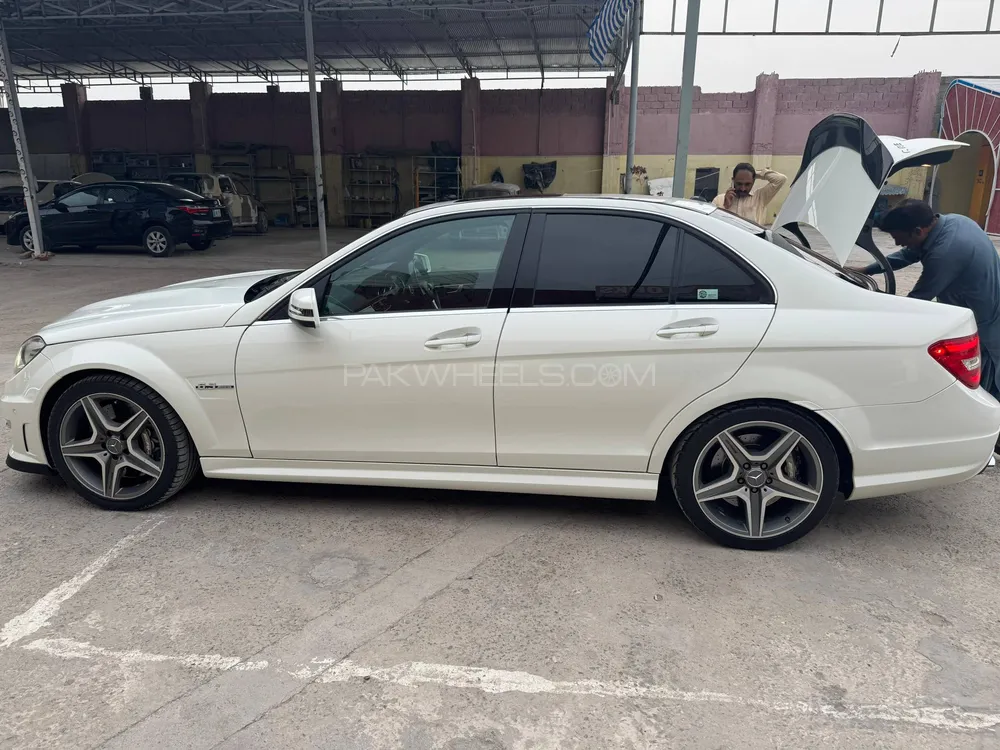 مرسڈیز بینز سی کلاس 2013 for Sale in لاہور مرسڈیز بینز سی کلاس 2013 for Sale in لاہور Image-4