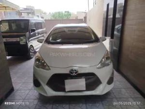 Toyota Aqua S 2015 for Sale