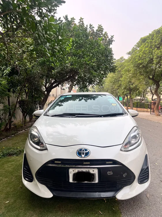 ٹویوٹا اکوا 2018 for Sale in لاہور Image-1