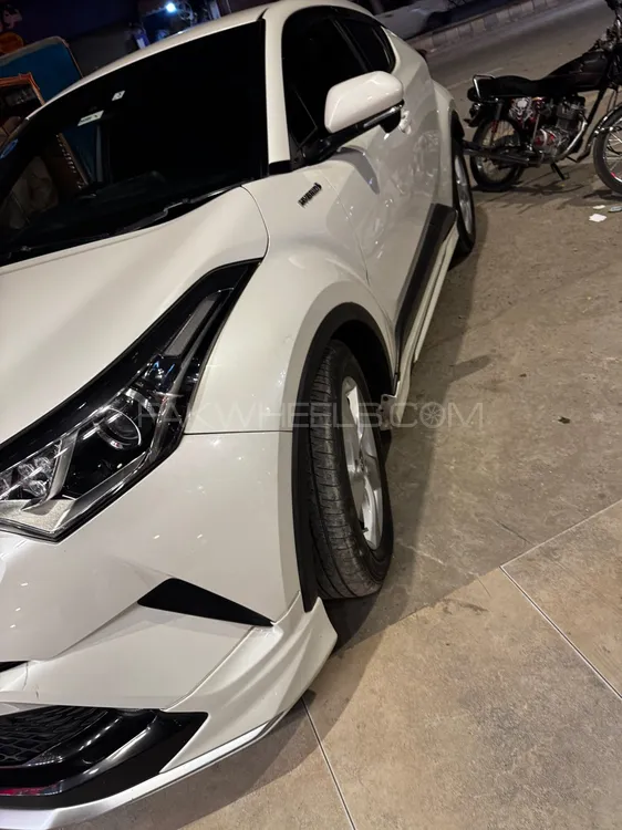 ٹویوٹا سی-ایچ آر 2017 for Sale in اسلام آباد Image-1
