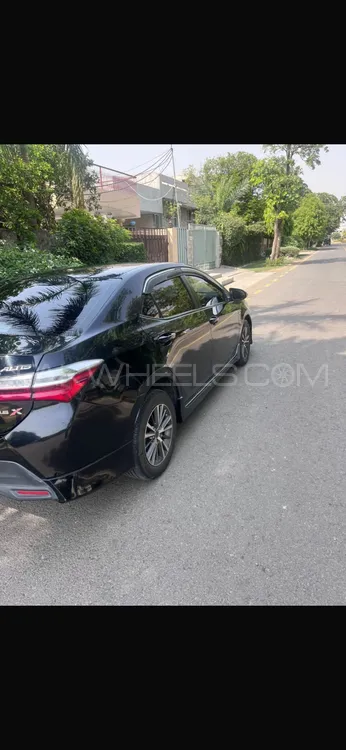 Toyota Corolla 2017 for Sale in Lahore Image-1