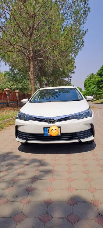 Toyota Corolla 2017 for Sale in Islamabad Image-1