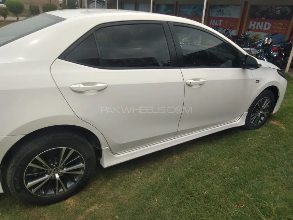 Toyota Corolla 2020 for Sale in Lahore Image-1