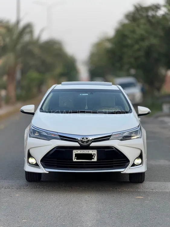 Toyota Corolla 2021 for Sale in Faisalabad Image-1
