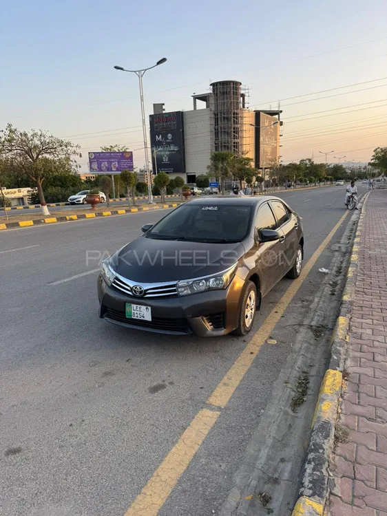 Toyota Corolla 2017 for Sale in Wah cantt Image-1