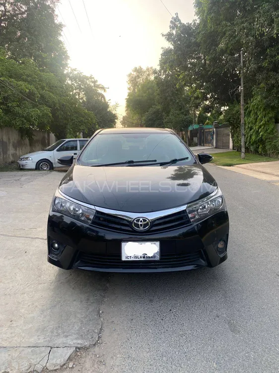 Toyota Corolla 2015 for Sale in Lahore Image-1