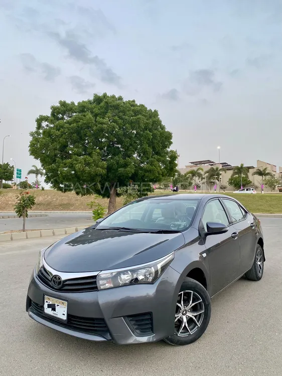 Toyota Corolla 2016 for Sale in Karachi Image-1