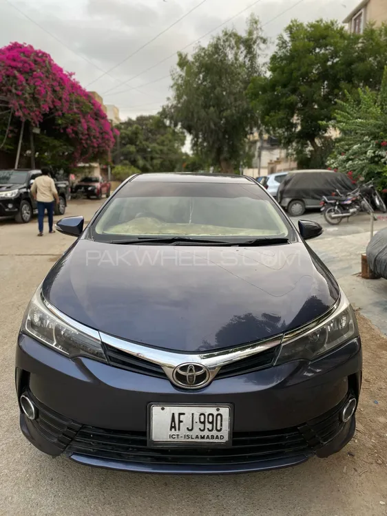 Toyota Corolla 2017 for Sale in Karachi Image-1