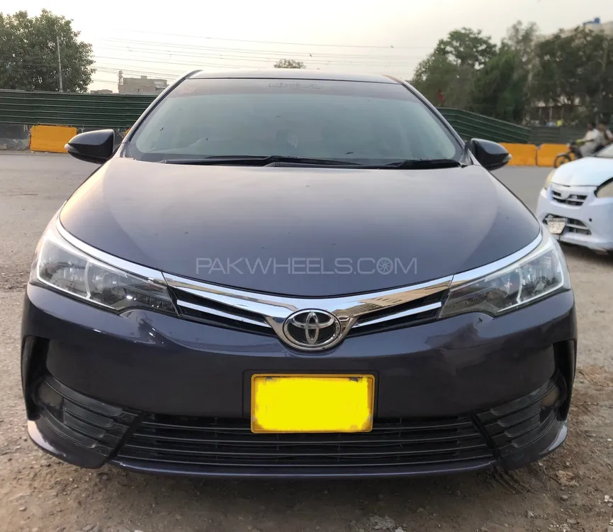 Toyota Corolla 2018 for Sale in Karachi Image-1