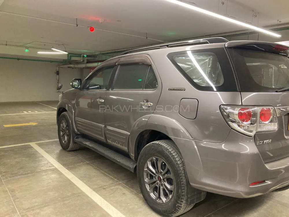 Toyota Fortuner 2016 for Sale in Karachi Image-1
