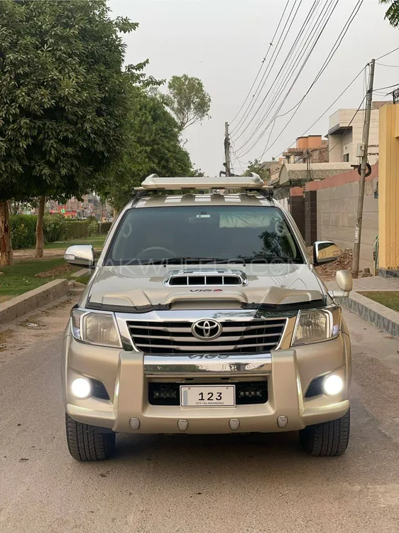 Toyota Hilux 2011 for Sale in Multan Image-1