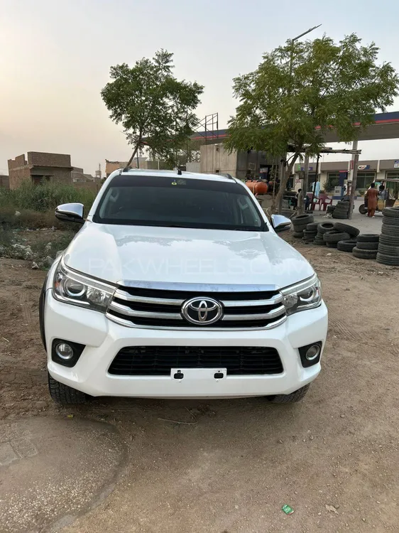 Toyota Hilux 2018 for Sale in Hyderabad Image-1
