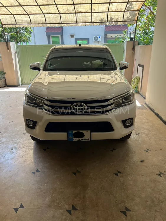 Toyota Hilux 2020 for Sale in Islamabad Image-1