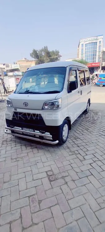 Toyota Pixis Mega 2024 for Sale in Burewala Image-1