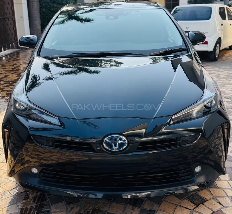 Toyota Prius 2021 for Sale in Lahore Image-1