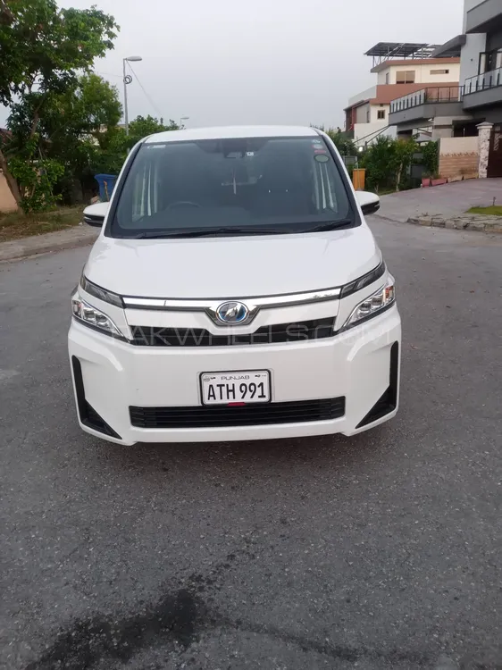 Toyota Voxy 2018 for Sale in Rawalpindi Image-1