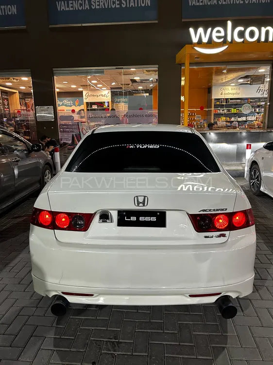 Honda Accord 2005 for Sale in Lahore Image-1