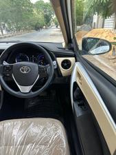 TOYOTA COROLLA ALTIS X 1.6 AUTOMATIC NEW SHAPE (1600cc)
Model 2021 || Registered 2021
Only 36,000 KM
SUPER WHITE Color
Left Side 2 pcs and Right Side 1 pc Repainted on Scratches 
Company Maintained 
AUTOMATIC Transmission
ORIGINAL X NEW SHAPE
Original ALPINE TV
Just like Brand New
READY DELIVERY 
EXCHANGE POSSIBLE WITH ANY CAR

For inspection
Available at SUPREME CARS
Plot # 151/F,Under Imam heights,Shop no.1&2, Main Khalid Bin Walid Rd, Karachi, Sindh 75400

|  Premium Cars  |  Best Prices  |  Optimum Performance | 
#Supremecarsgang