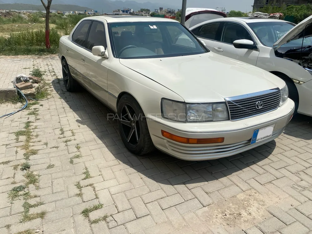 Toyota Celsior 1992 for Sale in Islamabad Image-1