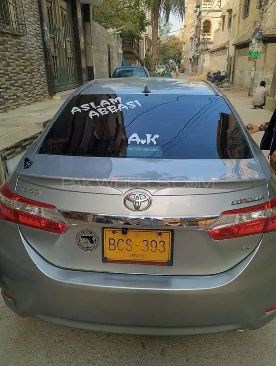 Toyota Corolla 2015 for Sale in Karachi Image-1
