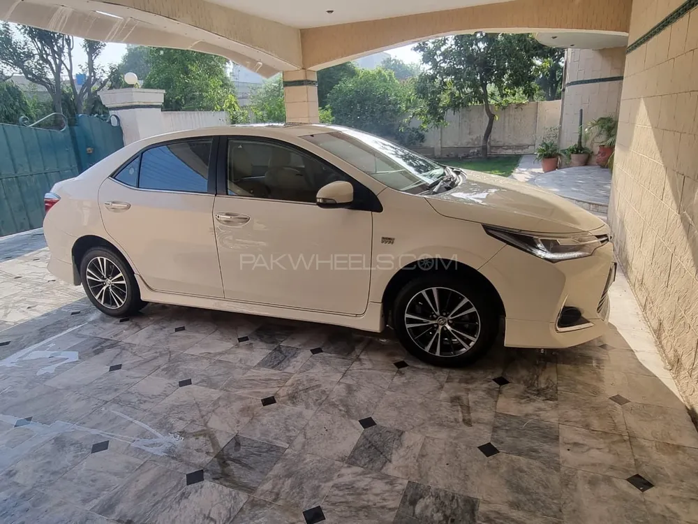 Toyota Corolla 2021 for Sale in Lahore Image-1