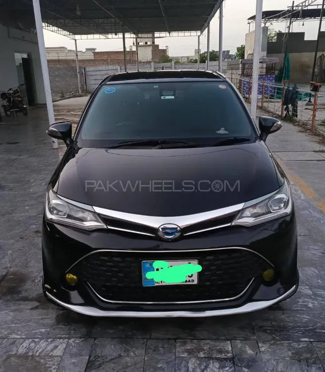 Toyota Corolla Fielder 2015 for Sale in Nowshera Image-1