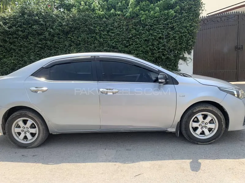 Toyota Corolla 2016 for Sale in Sialkot Image-1
