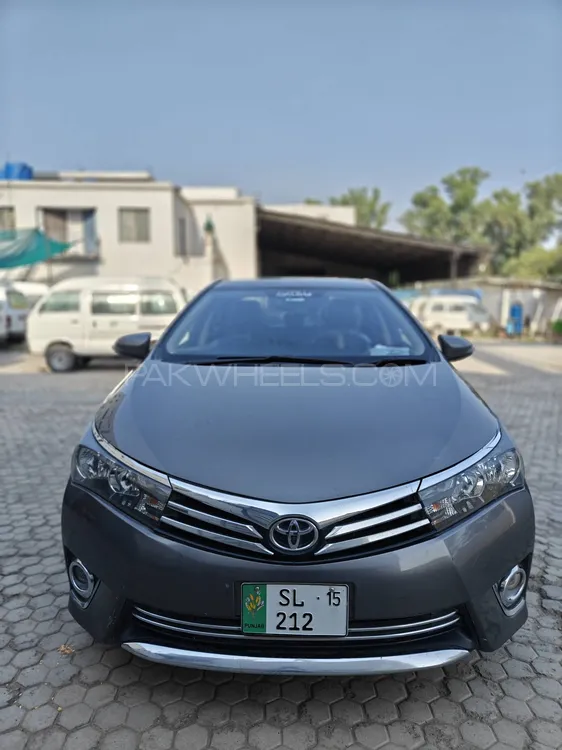 Toyota Corolla 2015 for Sale in Lahore Image-1