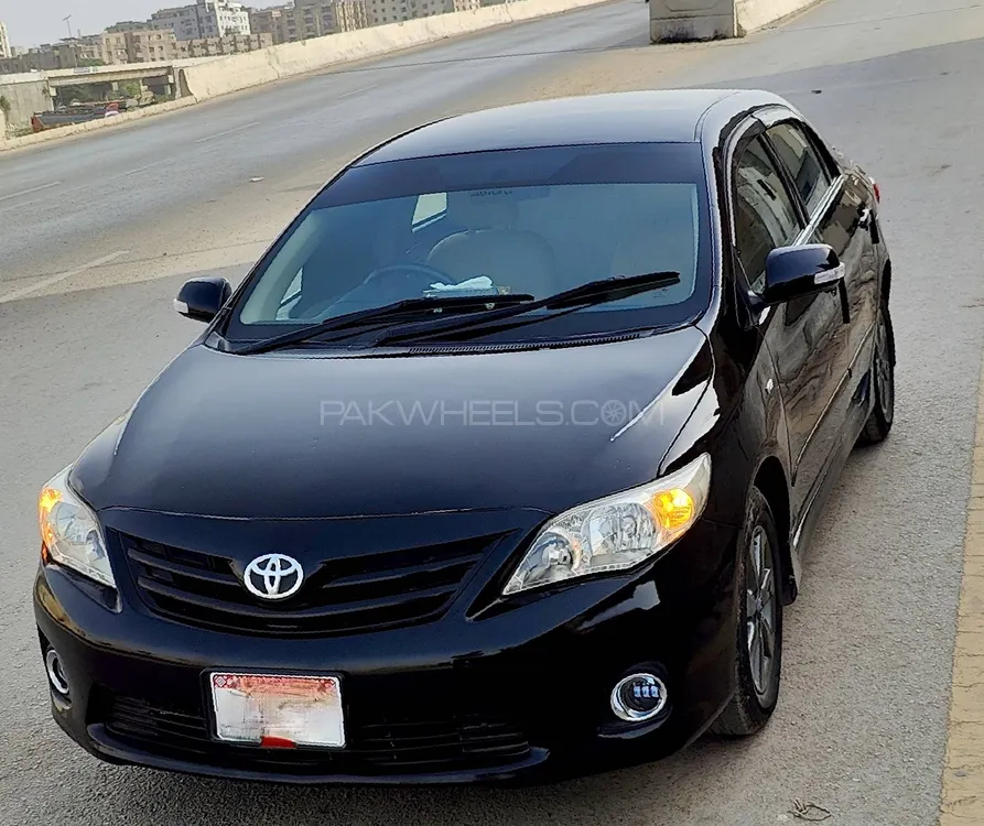Toyota Corolla 2012 for Sale in Karachi Image-1