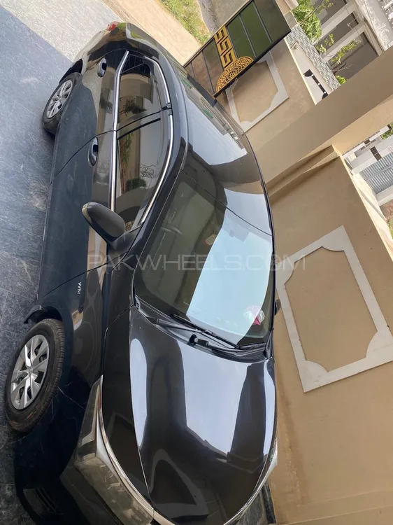 Toyota Corolla 2015 for Sale in Gujrat Image-1