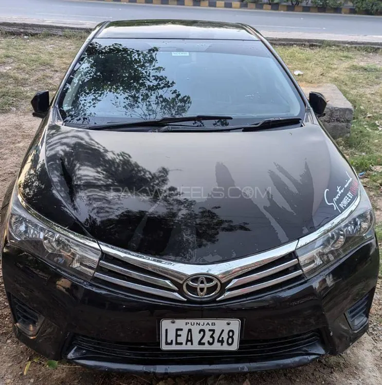 Toyota Corolla 2015 for Sale in Lahore Image-1