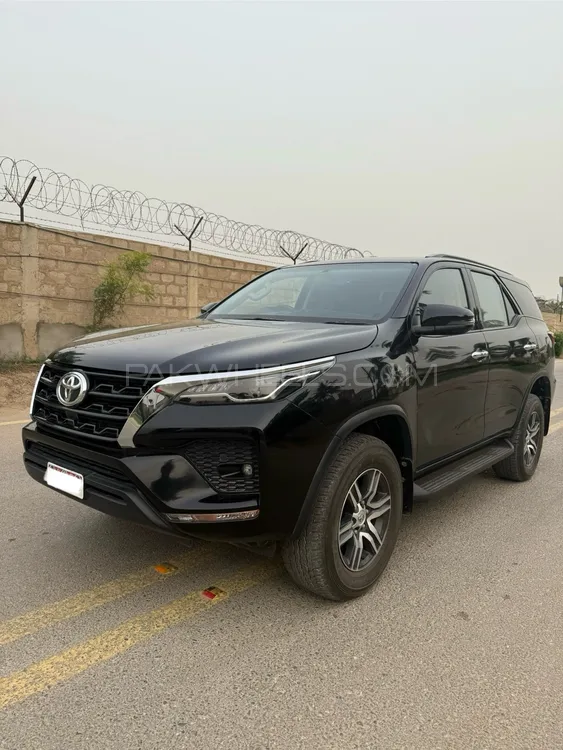 Toyota Fortuner 2022 for Sale in Karachi Image-1