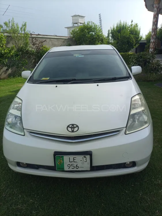 Toyota Prius 2007 for Sale in Mardan Image-1