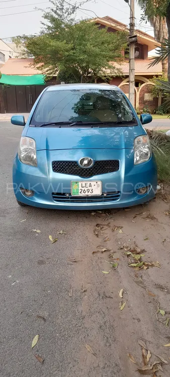 Toyota Vitz 2007 for Sale in Lahore Image-1