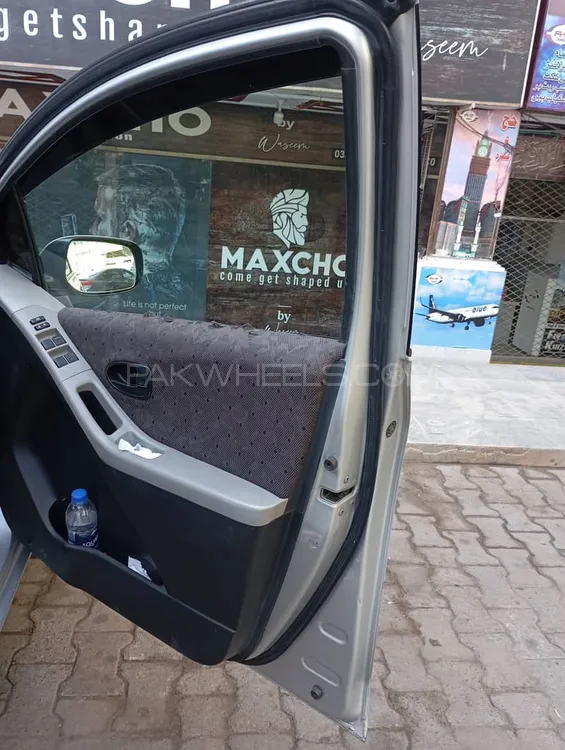 Toyota Vitz 2008 for Sale in Multan Image-1